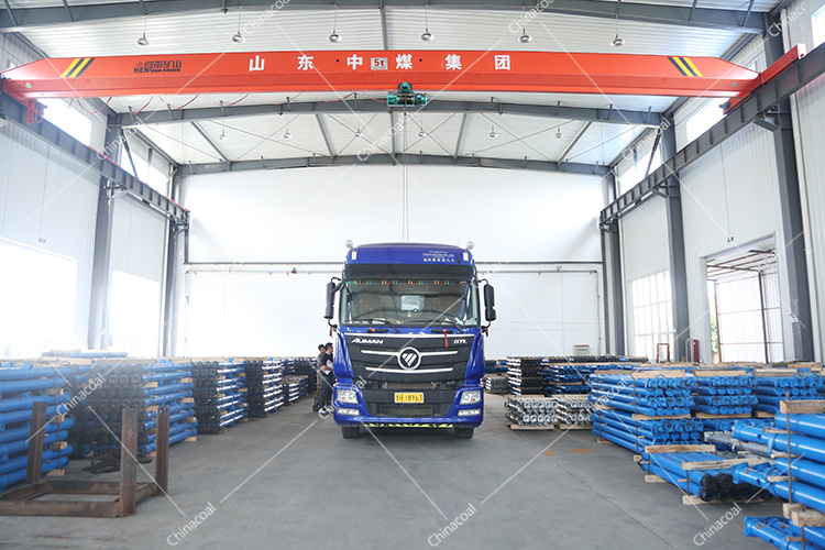 China Coal Group Sent A Batch Hydraulic Prop Equipment To Xinjiang Kuche China Coal Group Sent A Batch Hydraulic Prop Equipment To Xinjiang Kuche