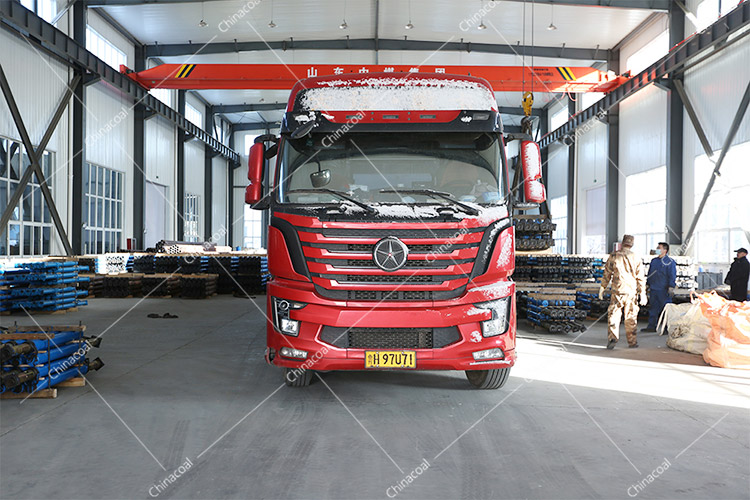 China Coal Group Sent A Batch Of Mining Single Hydraulic Props To Yibin, Sichuan Province China Coal Group Sent A Batch Of Mining Single Hydraulic Props To Yibin, Sichuan Province