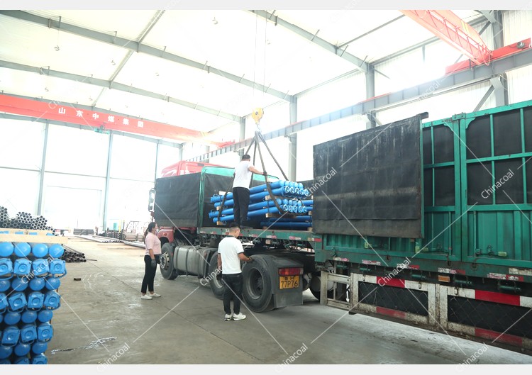 China Coal Group Sent A Batch Of Hydraulic Props And Mining Flat Cars To Shanxi China Coal Group Sent A Batch Of Hydraulic Props And Mining Flat Cars To Shanxi