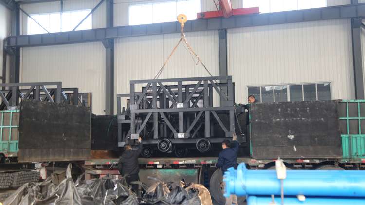 China Coal Group Sent A Batch Of Mining Material Cars To Shenyang China Coal Group Sent A Batch Of Mining Material Cars To Shenyang