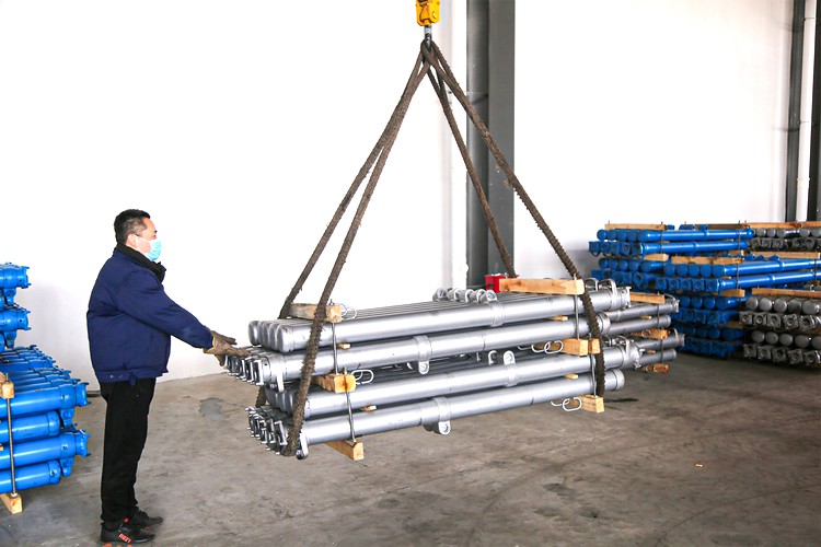China Coal Group Sent A Batch Of Hydraulic Props To Datong, Shanxi China Coal Group Sent A Batch Of Hydraulic Props To Datong, Shanxi