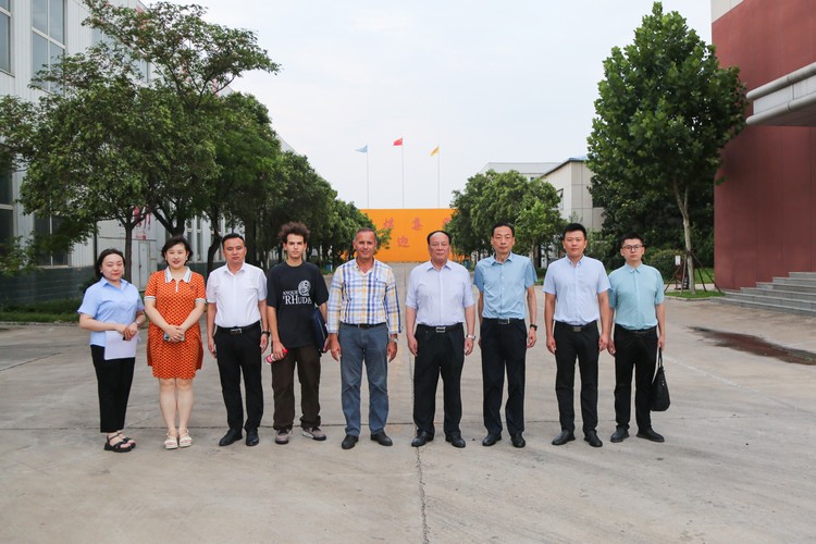 Egyptian Businessmen Visit China Coal Group To Purchase Construction And Coal Mining Equipment Egyptian Businessmen Visit China Coal Group To Purchase Construction And Coal Mining Equipment